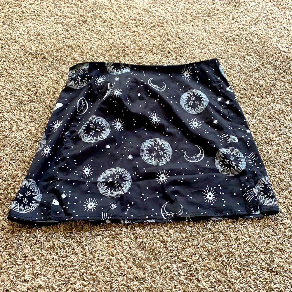 Sun/Moon skirt